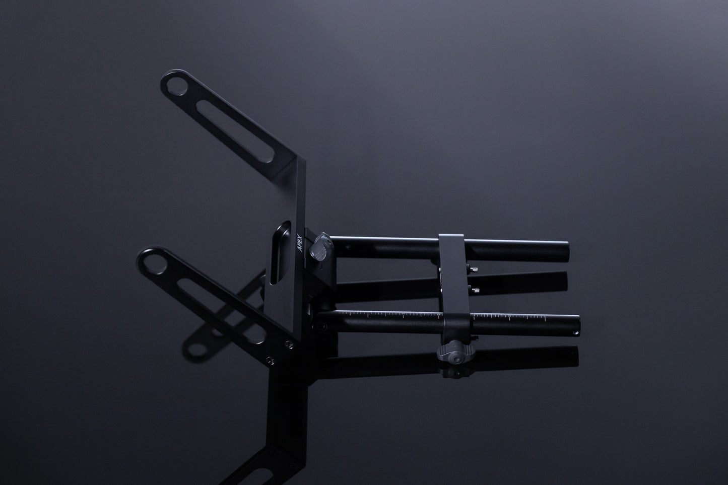 Monitor Yoke 1